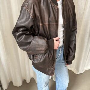 PETROFF Women's Dark Brown Leather Bomber Jacket (vintage!)